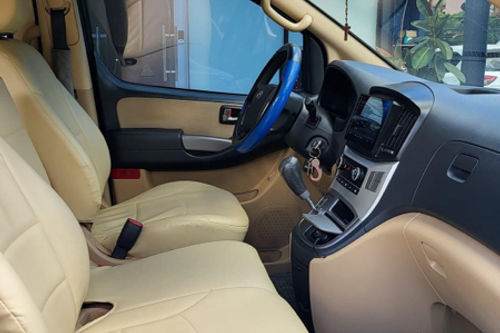Used 2019 Hyundai Grand Starex GLS CRDIVGT (10s)- U(Swivel seats) AT