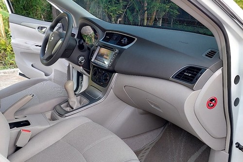 Old 2020 Nissan Sylphy 1.6L MT