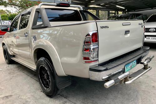 Old 2013 Toyota Hilux 2.8 G DSL 4x4 A/T