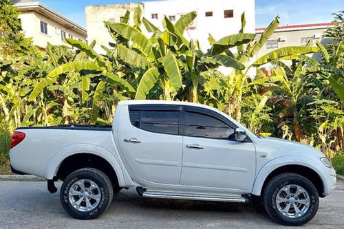 2nd Hand 2012 Mitsubishi Strada GLS Sport V 4x4 AT