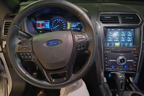 Second hand 2018 Ford Explorer 3.5L 4x4 Limited+ 