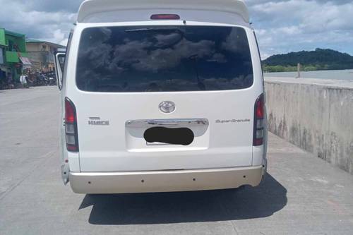 2nd Hand 2010 Toyota Hiace 3.0 Super Grandia AT