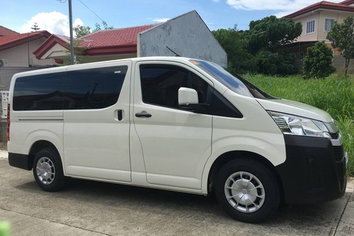 Second hand 2023 Toyota Hiace Commuter Deluxe 