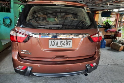 Old 2015 Isuzu mu-X 2.5 LS MT