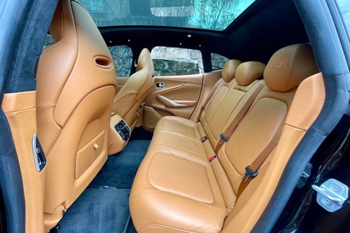 Second hand 2020 Aston Martin DBX 4.0L Twin-Turbo 