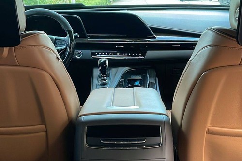 Old 2024 Cadillac Escalade ESV Platinum