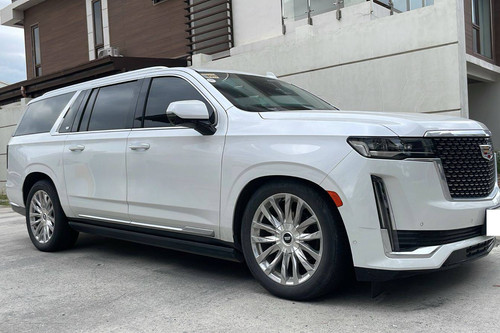 Second hand 2024 Cadillac Escalade ESV Platinum 