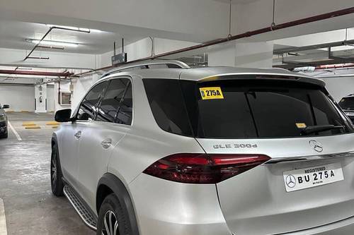 Second hand 2024 Mercedes-Benz GLE-Class 2.0L GLE300d AT 