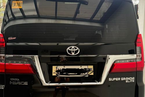 2nd Hand 2021 Toyota Hiace Super Grandia Elite AT