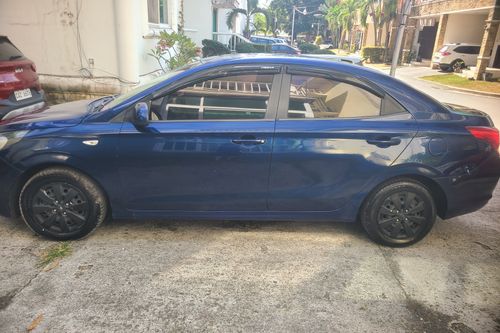 Second hand 2019 Hyundai Reina GL 4AT 