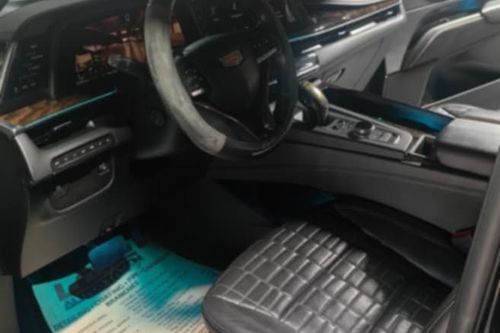 2nd Hand 2023 Cadillac Escalade ESV Platinum