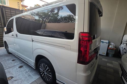 Old 2022 Toyota Hiace Super Grandia Elite AT