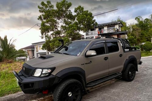 Second hand 2013 Toyota Hilux Conquest 2.8 4x4 A/T 