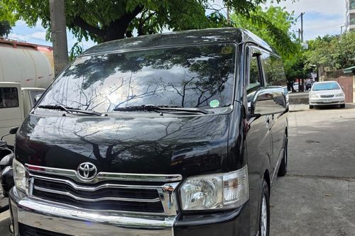 Old 2015 Toyota Hiace 2.8L Super Grandia AT