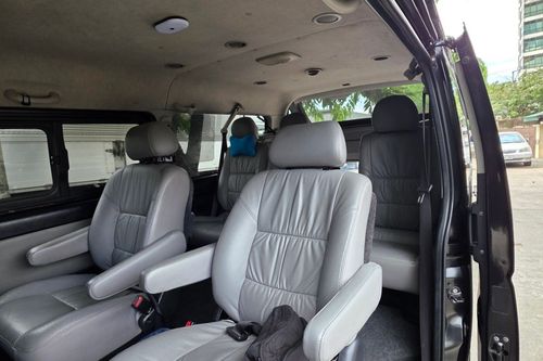 Used 2015 Toyota Hiace 2.8L Super Grandia AT