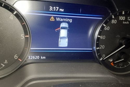 Old 2021 Nissan Navara 2.5L Pro-4X AT 4x4