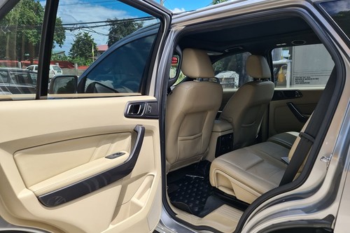 Second hand 2016 Ford Everest Titanium 3.2L 4x4 AT 