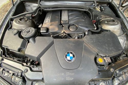 Used 2004 BMW 318i 2.0L RWD MT