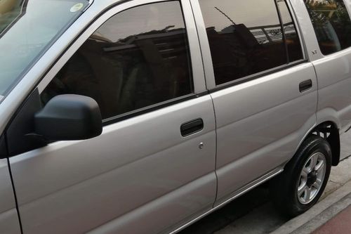 Used 2015 Isuzu Crosswind XT  MT