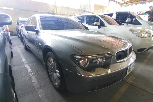 Second hand 2004 BMW 7 Series Sedan 745Li 
