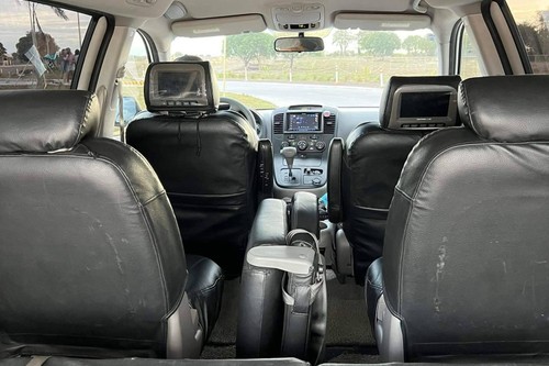 Second hand 2011 Kia Carnival 2.2 EX 7-Seater AT 