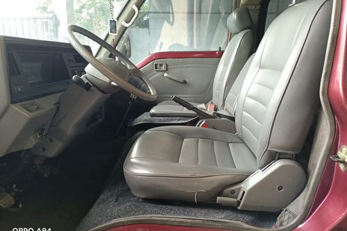 Used 2013 Nissan Urvan 15 Seater SHUTTLE