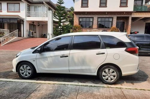 Second hand 2016 Honda Mobilio 1.5 E MT 