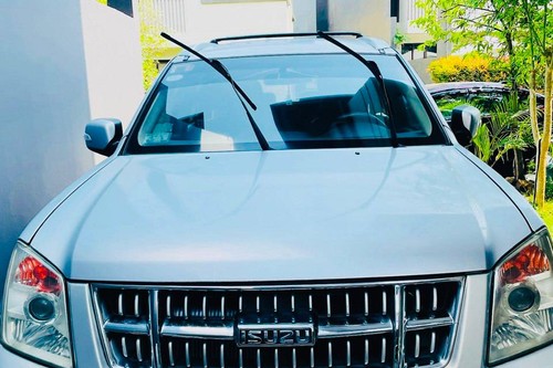 Second hand 2007 Isuzu Alterra Zen AT 