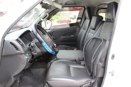 Second hand 2017 Toyota Hiace Commuter 3.0 M/T 