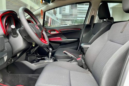 Old 2018 Honda Jazz 1.5 V MT