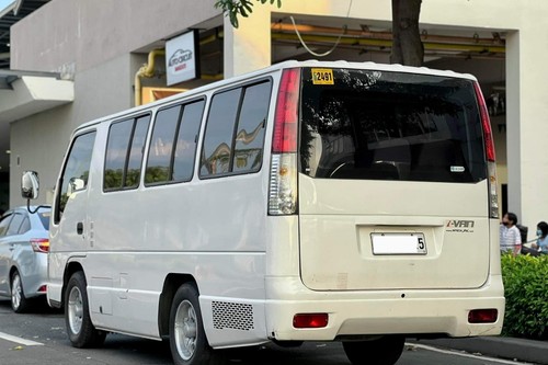 Second hand 2017 Isuzu I-Van 2.8L 