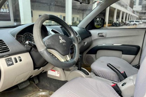 Second hand 2012 Mitsubishi Strada GLX V 2WD 2.5 AT 