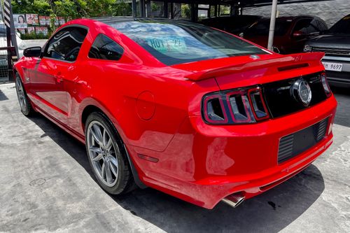 Old 2013 Ford Mustang 5.0L GT Fastback AT