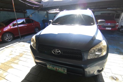 Second hand 2007 Toyota RAV 4 2.4L AT FWD 