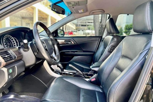 Old 2017 Honda Accord 2.4 S Navi