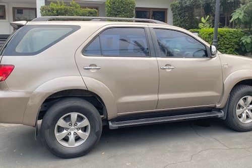 Old 2006 Toyota Fortuner 2.4 G Diesel 4x2 AT