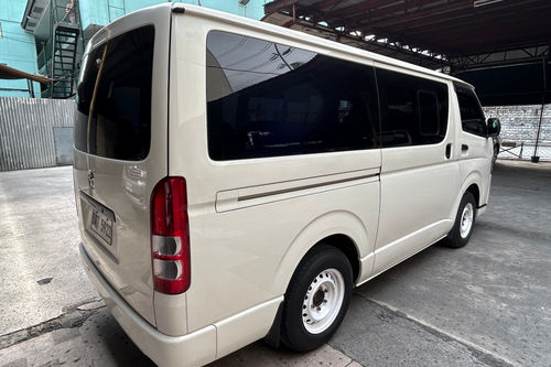 Old 2021 Toyota Hiace 3.0L Commuter MT