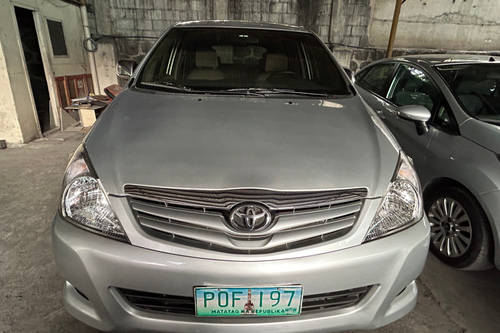 Second hand 2011 Toyota Innova 2.0L G MT 