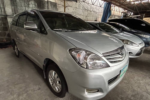 2nd Hand 2011 Toyota Innova 2.0L G MT