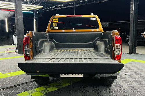 2nd Hand 2019 Nissan NP300 Navara 2.5L 4x2 EL 7AT Calibre