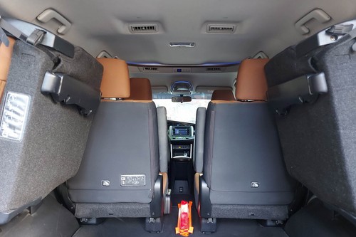 Used 2017 Toyota Innova 2.8L V AT