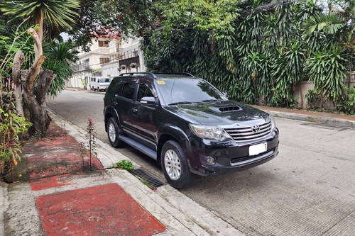 2nd Hand 2014 Toyota Fortuner 2.4 V Diesel 4x2 AT
