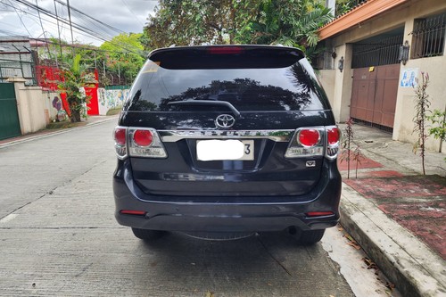 Old 2014 Toyota Fortuner 2.4 V Diesel 4x2 AT