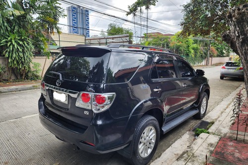 Used 2014 Toyota Fortuner 2.4 V Diesel 4x2 AT