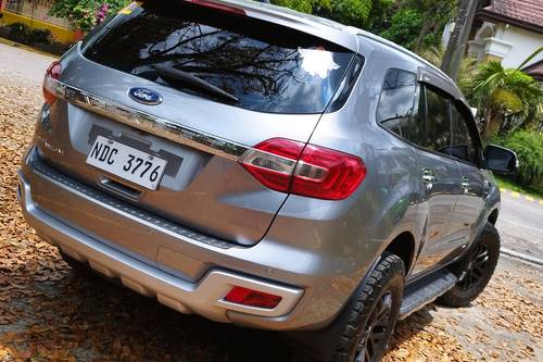 Old 2016 Ford Everest Premium 2.2L 4x2 AT