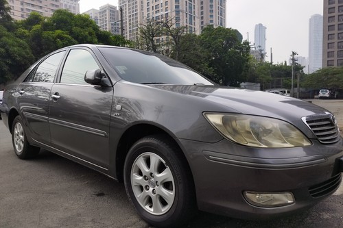 Second hand 2002 Toyota Camry 2.0G 