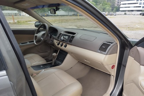 Used 2002 Toyota Camry 2.0G