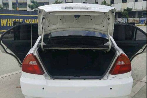 Second hand 2002 Mitsubishi Lancer 1.8L MX Limited AT 