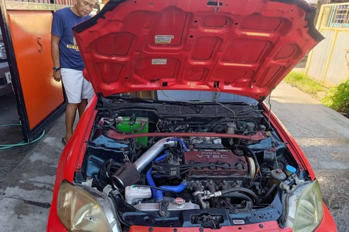 Second hand 2000 Honda Civic 1.6L VTI MT 