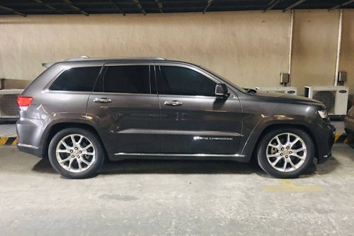 Second hand 2015 Jeep Grand Cherokee L Limited 